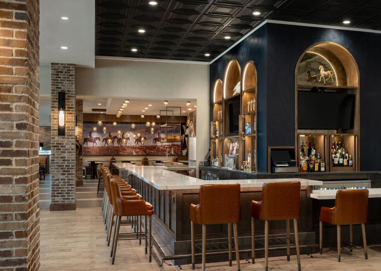Delta Hotels By Marriott Wichita Falls Convention Center Eksteriør billede
