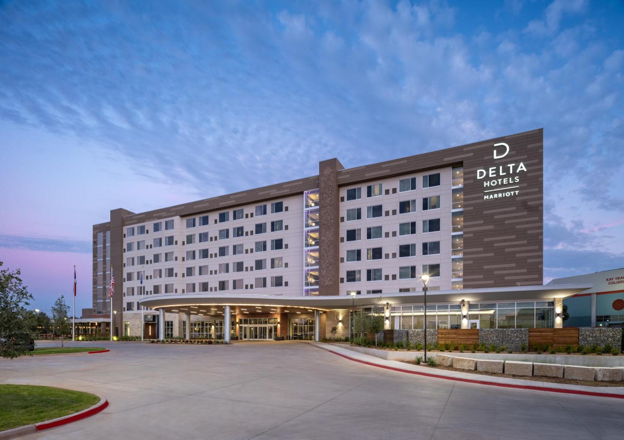 Delta Hotels By Marriott Wichita Falls Convention Center Eksteriør billede